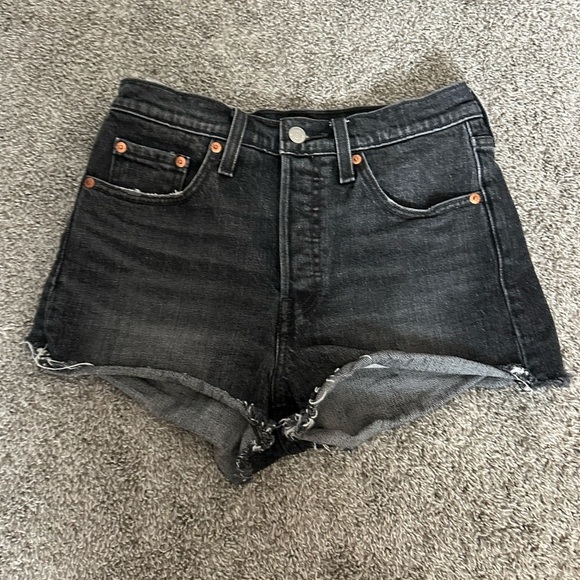 Levi's Black Jean Shorts High-Waisted Distressed - Picture 1 of 5